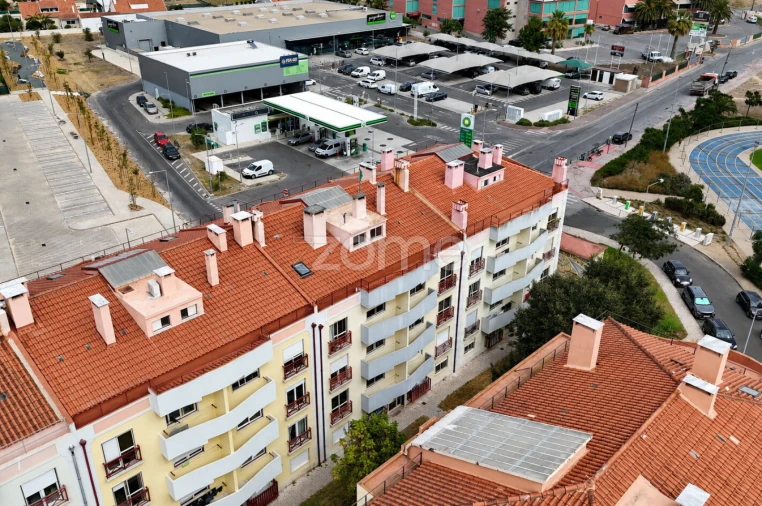 Apartamento T2 para Venda em São Domingos de Rana Foto 22
