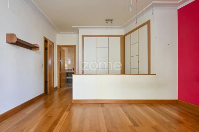 Apartamento T4 para Venda em Póvoa de Santa Iria e Forte da Casa