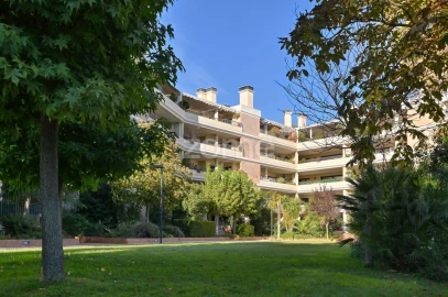 Apartamento T4 para Venda em Póvoa de Santa Iria e Forte da Casa