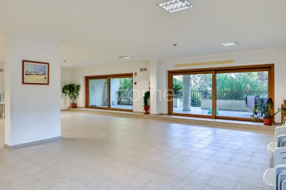 Apartamento T4 para Venda em Póvoa de Santa Iria e Forte da Casa