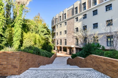 Apartamento T4 para Venda em Póvoa de Santa Iria e Forte da Casa