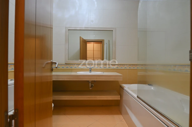 Apartamento T4 para Venda em Póvoa de Santa Iria e Forte da Casa Foto 11