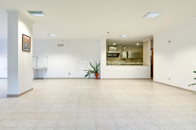 Apartamento T4 para Venda em Póvoa de Santa Iria e Forte da Casa Foto 53