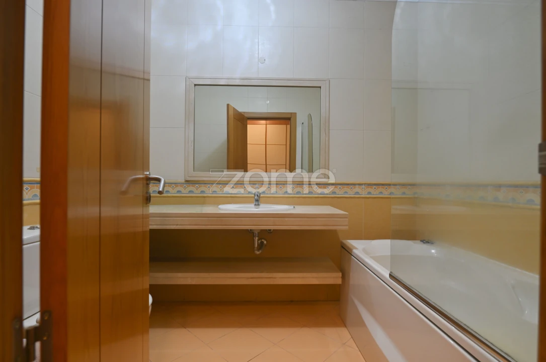 Apartamento T4 para Venda em Póvoa de Santa Iria e Forte da Casa Foto 11