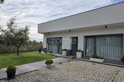 Moradia T4 para Venda em Alcains