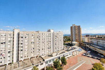 Apartamento T2 para Venda em Marvila