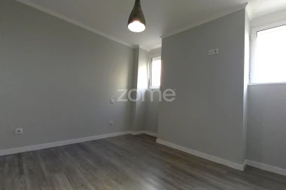 Apartamento T2 para Venda em Mina de Água