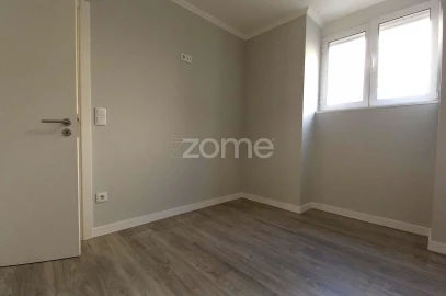 Apartamento T2 para Venda em Mina de Água