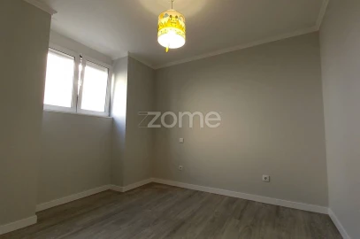 Apartamento T2 para Venda em Mina de Água