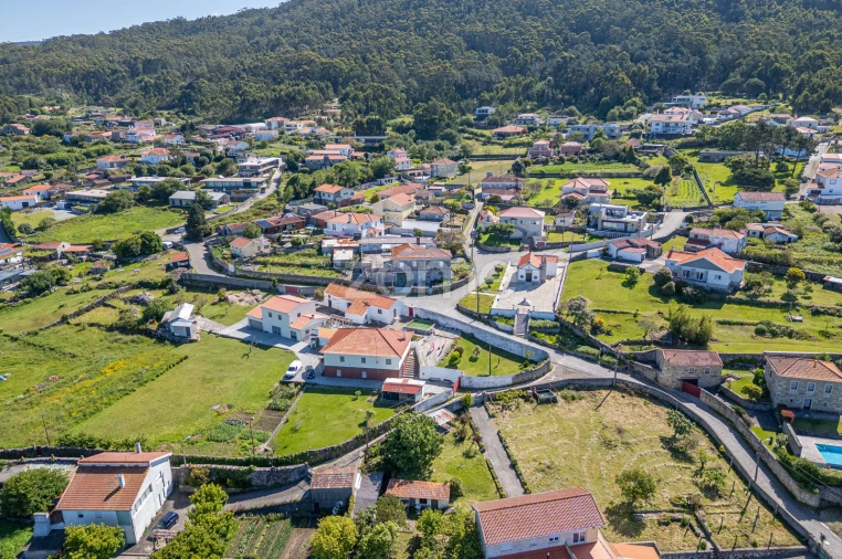 Moradia T3 para Venda em Carreço Foto 8