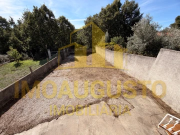 Moradia T4 para Venda em Pega