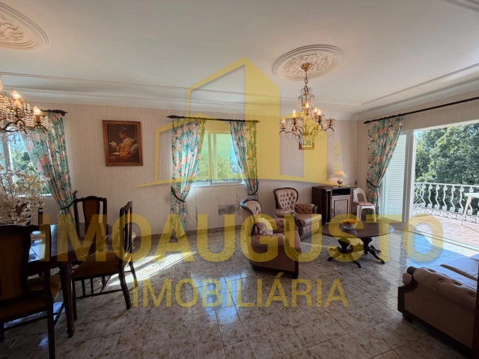 Moradia T4 para Venda em Pega Foto 6