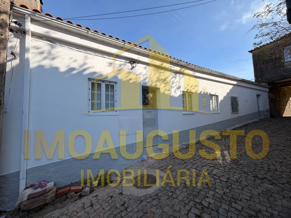 Moradia T2 para Venda em São Pedro e Santa Maria e Vila Boa do Mondego Foto 1