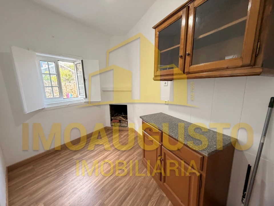 Moradia T2 para Venda em São Pedro e Santa Maria e Vila Boa do Mondego Foto 5