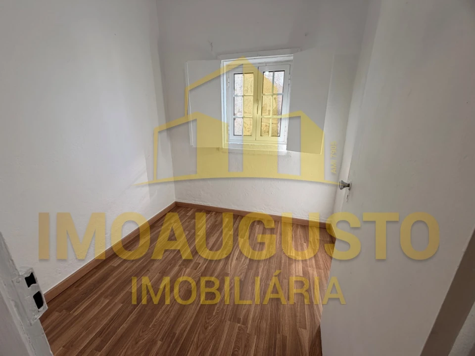 Moradia T2 para Venda em São Pedro e Santa Maria e Vila Boa do Mondego Foto 8