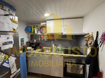 Moradia T2 para Venda em Arcozelo