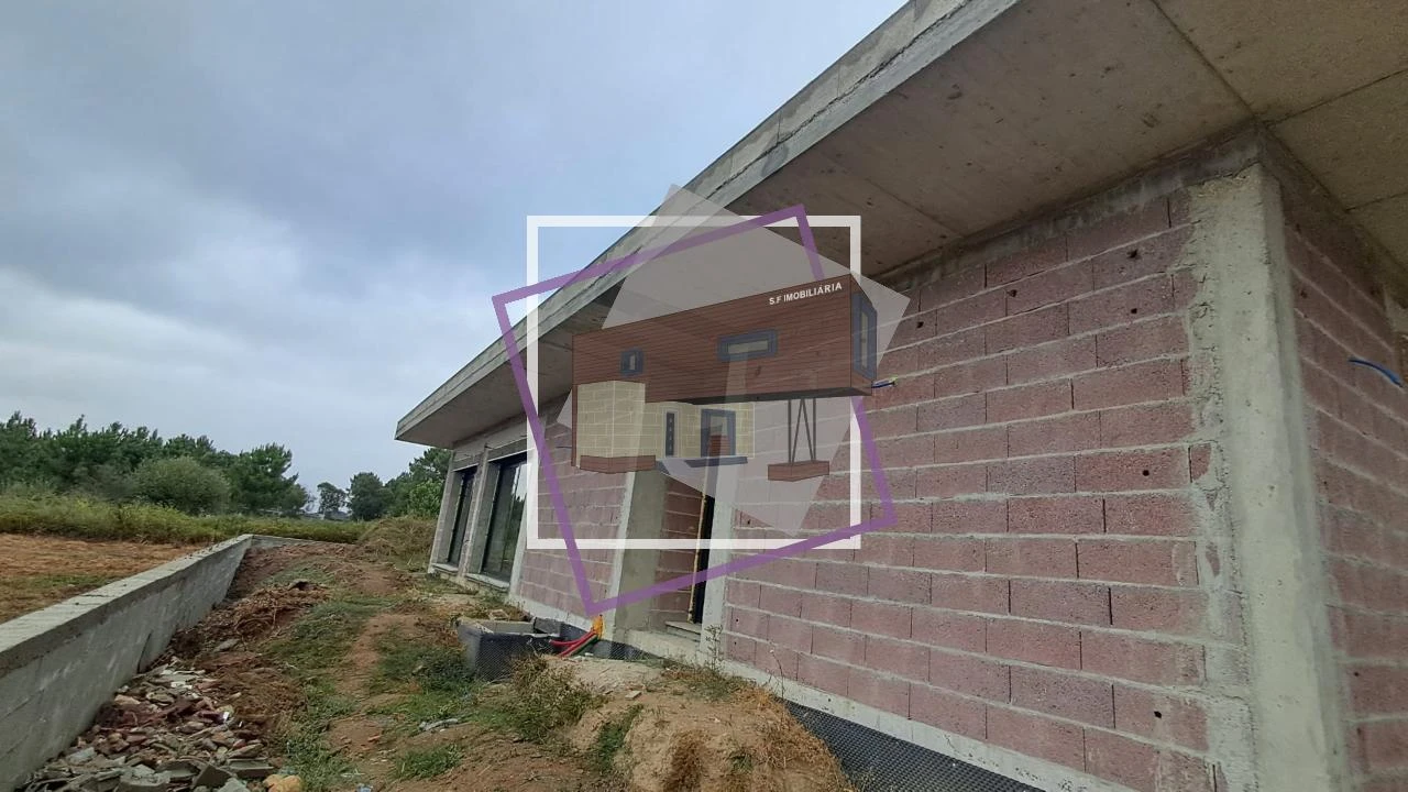 Moradia T3 para Venda em Mazedo e Cortes Foto 3