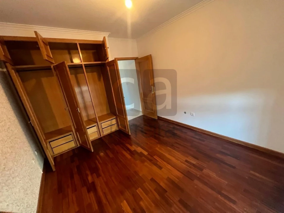 Apartamento T2 para Venda em Queluz e Belas Foto 9