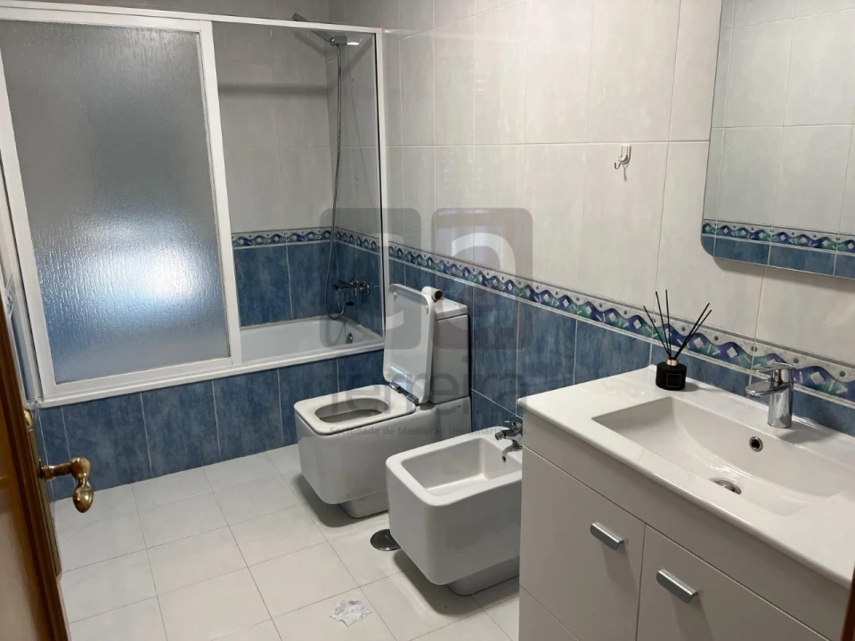 Apartamento T2 para Venda em Queluz e Belas Foto 17