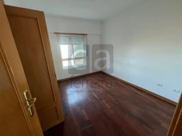 Apartamento T2 para Venda em Queluz e Belas