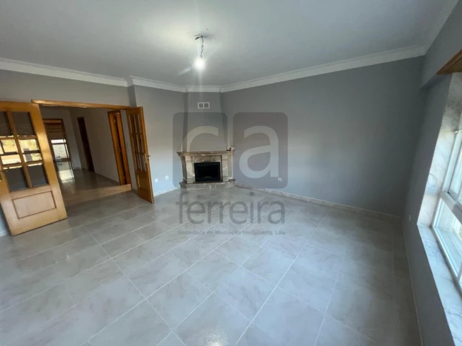 Apartamento T2 para Venda em Queluz e Belas Foto 7