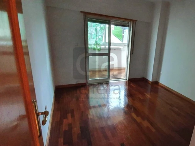 Apartamento T2 para Venda em Queluz e Belas Foto 12