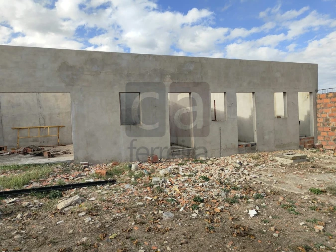 Moradia T2 para Venda em Alpiarça Foto 11