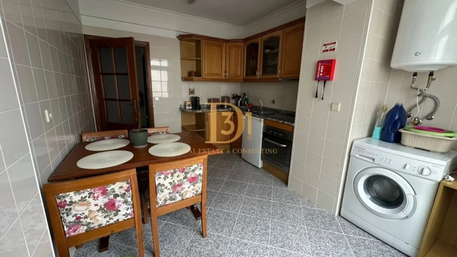 Apartamento T2 para Venda em Caniço Foto 16