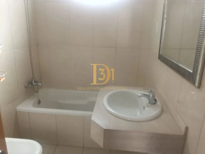 Apartamento T2 para Venda em Caniço Foto 23