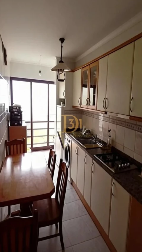 Apartamento T2 para Venda em Santa Cruz