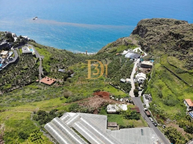Terreno para Venda em Ribeira Brava Foto 17