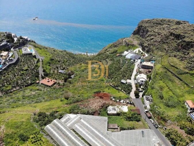 Terreno para Venda em Ribeira Brava Foto 16