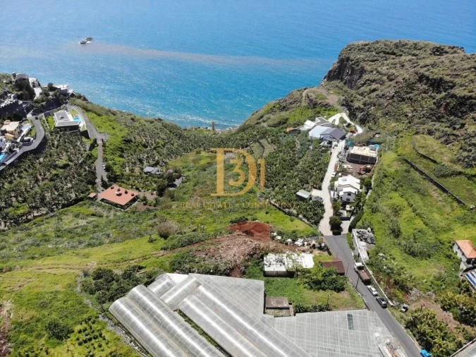 Terreno para Venda em Ribeira Brava Foto 6