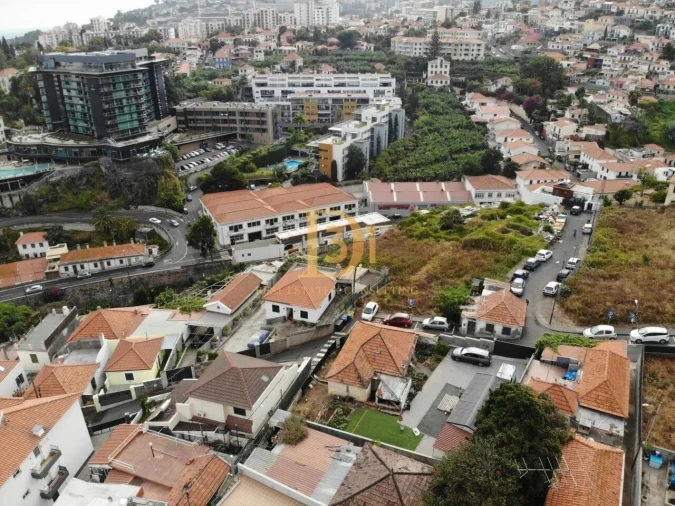 Terreno para Venda em Funchal (São Pedro) Foto 14