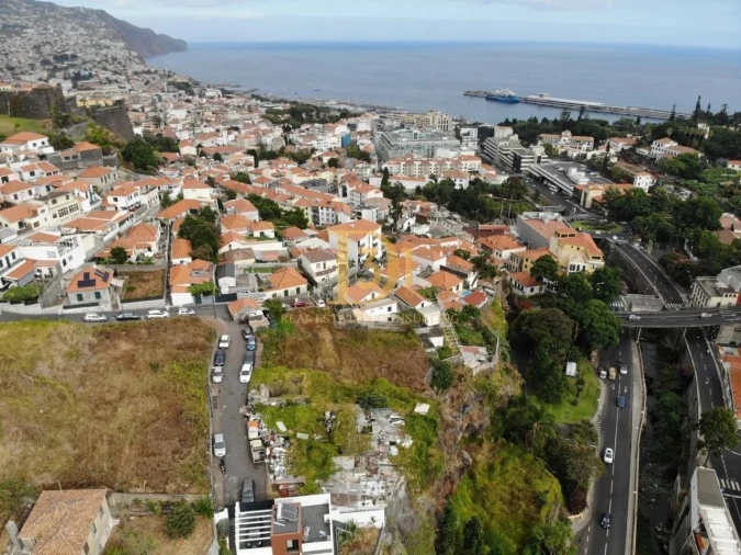 Terreno para Venda em Funchal (São Pedro) Foto 2