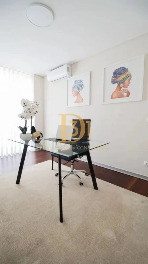 Apartamento T4 para Venda em Funchal (São Pedro)