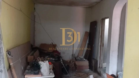 Moradia T4 para Venda em Funchal (São Pedro)