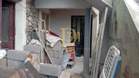 Moradia T4 para Venda em Funchal (São Pedro)