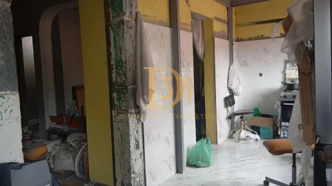 Moradia T4 para Venda em Funchal (São Pedro)