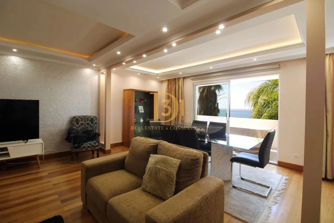 Apartamento T4 para Venda em São Martinho Foto 4