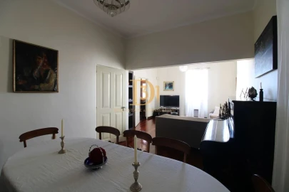 Moradia T4 para Venda em Funchal (Santa Maria Maior)