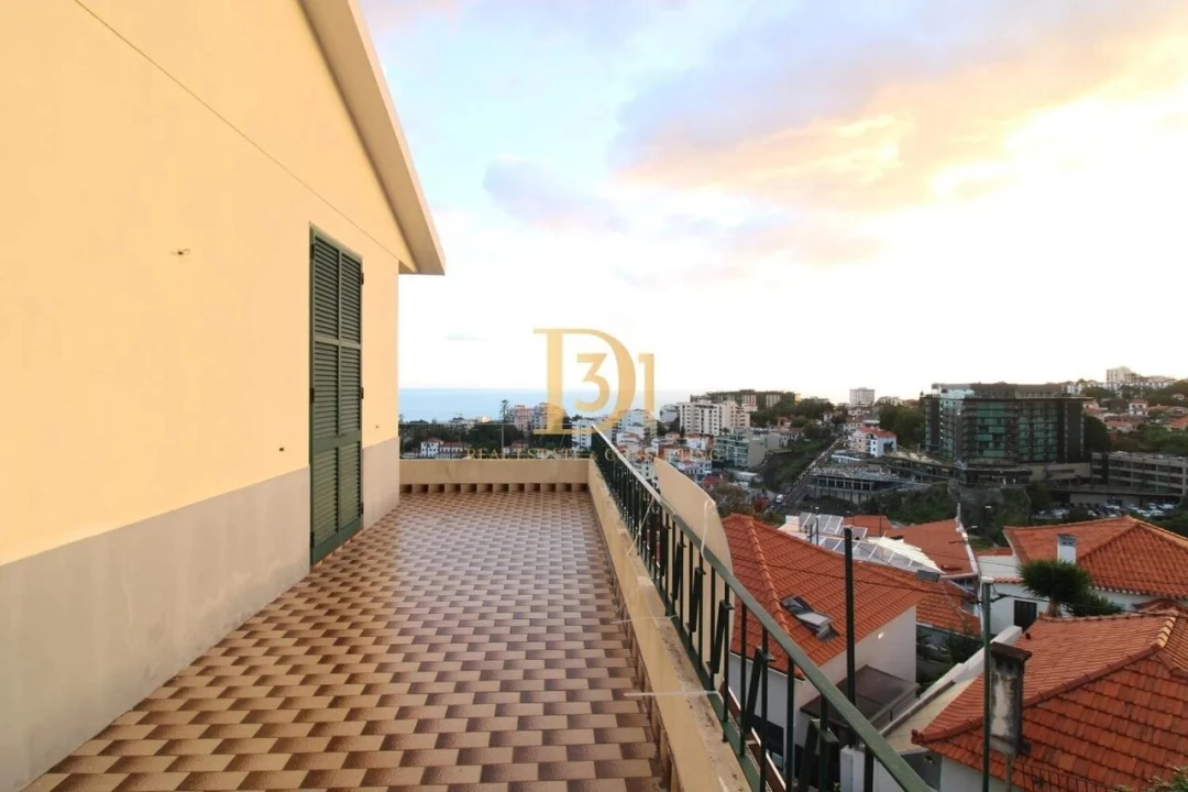Moradia T3 para Venda em Funchal (São Pedro) Foto 3