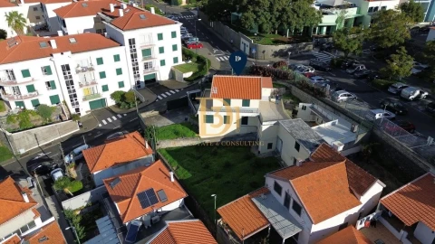 Moradia T3 para Venda em Funchal (São Pedro)