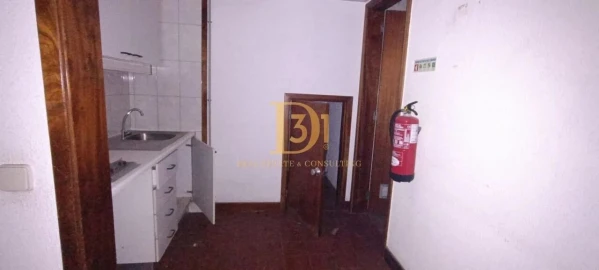 Loja para Venda em Ribeira Brava