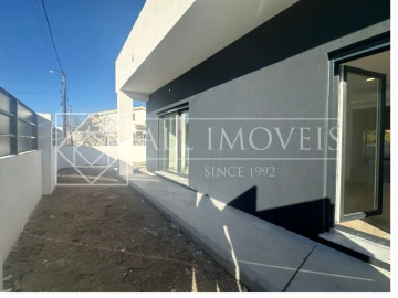 Moradia T3 para Venda em Fernao Ferro