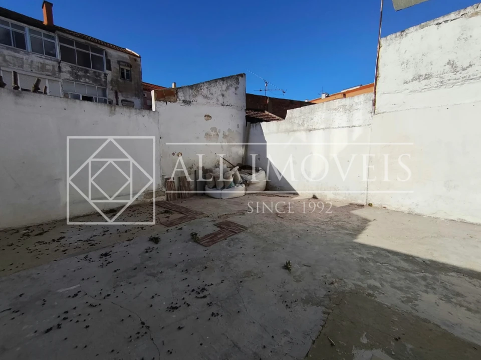 Apartamento T1 para Venda em Baixa da Banheira e Vale da Amoreira Foto 6