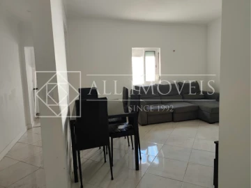 Apartamento T1 para Venda em Baixa da Banheira e Vale da Amoreira