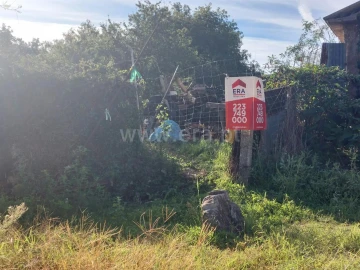 Terreno para Venda em Canedo, Vale e Vila Maior