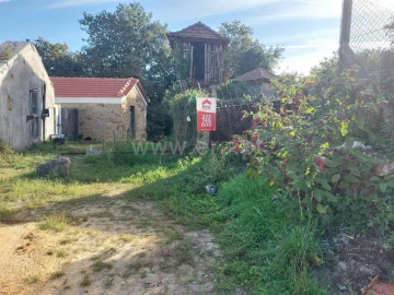 Terreno para Venda em Canedo, Vale e Vila Maior