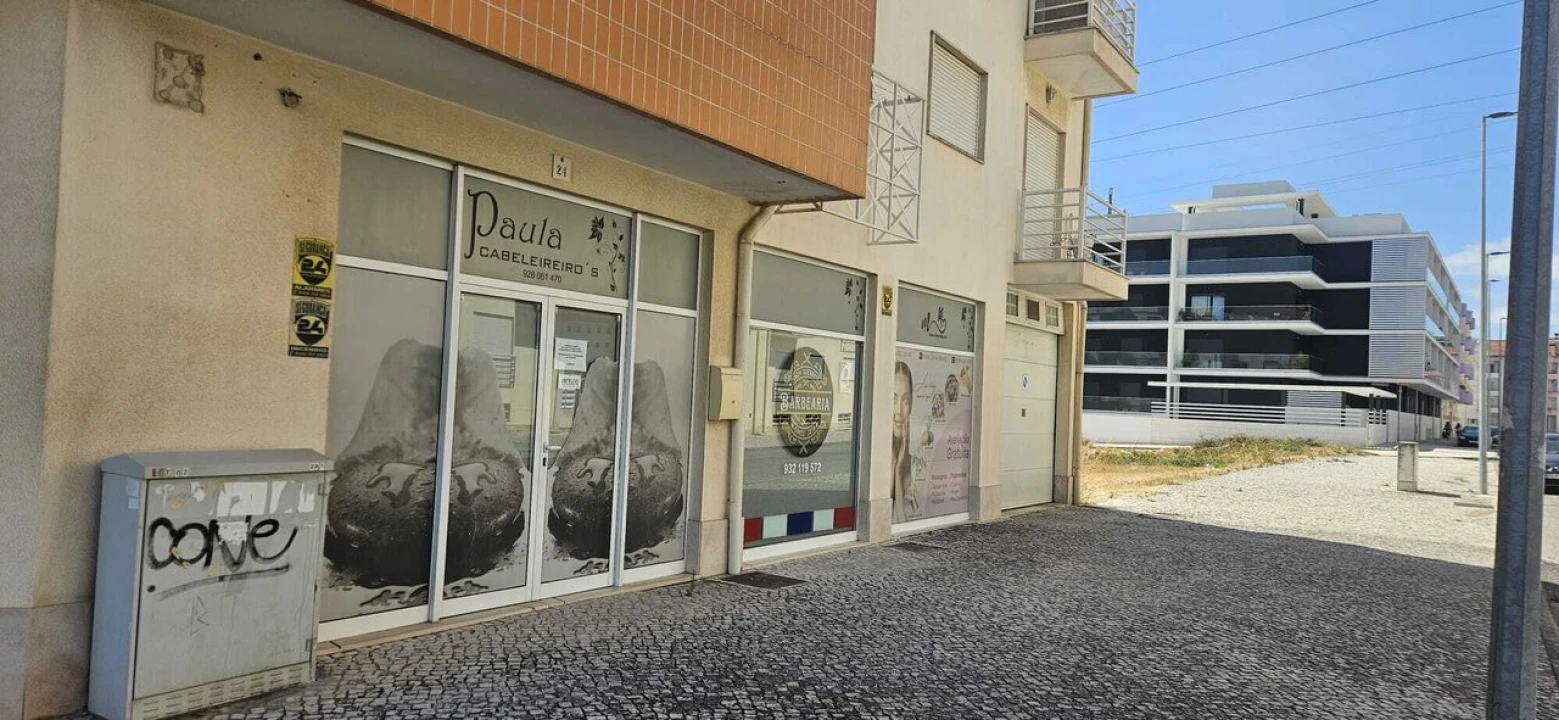 Loja para Arrendamento em Nossa Sra de Fatima Foto 1